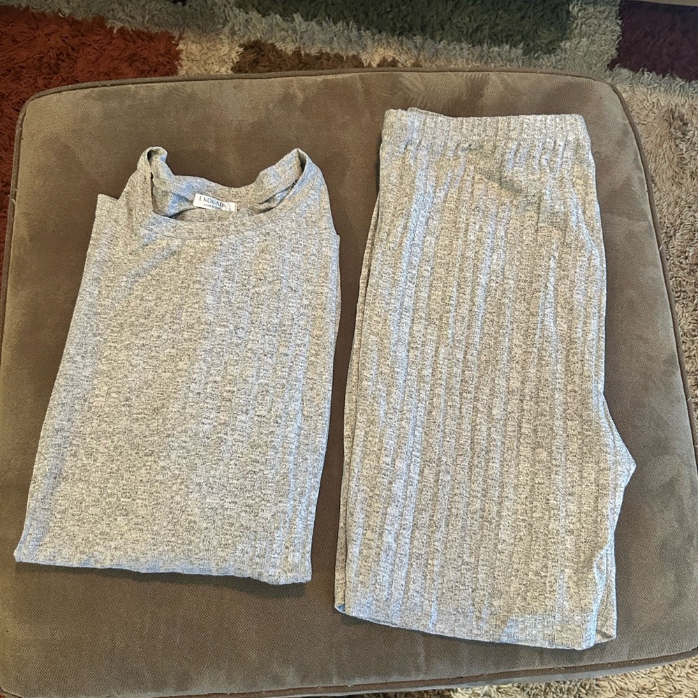 Two Piece knit set! Super comfy & cozy